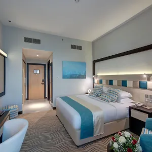 Avenue 3*, Dubai United Arab Emirates