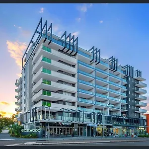 Eastwood 5*, Brisbane Australia